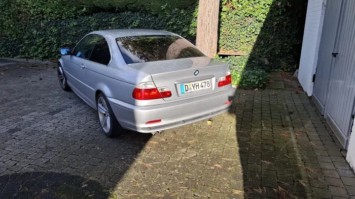 BMW 325