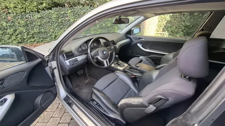BMW 325
