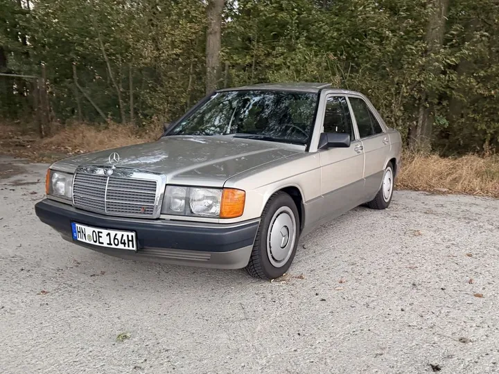 Mercedes-Benz 190