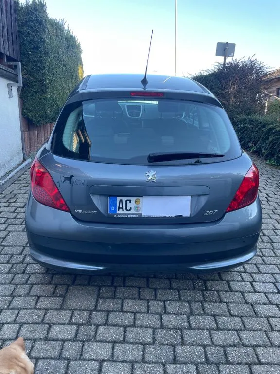 Peugeot 207