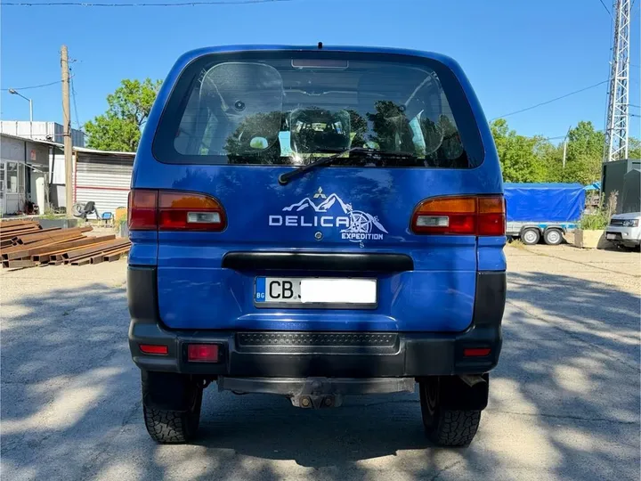 Mitsubishi L400