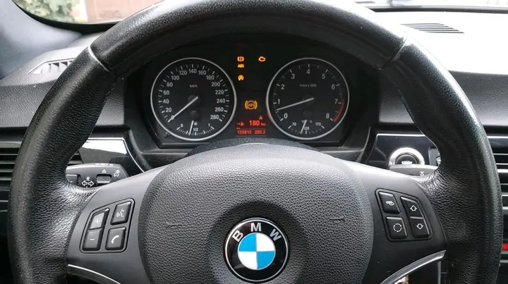 BMW 325