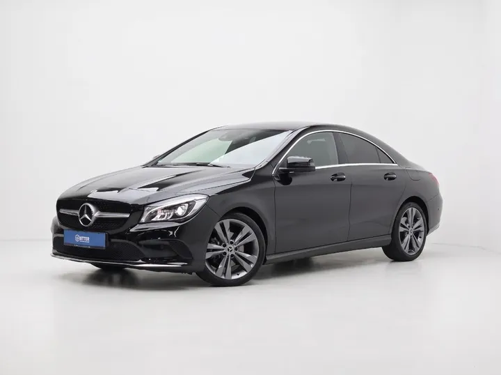 Mercedes-Benz CLA 180