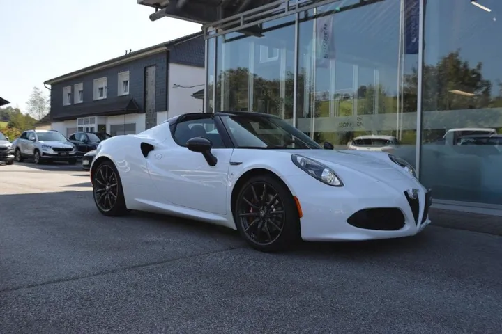 Alfa Romeo 4C