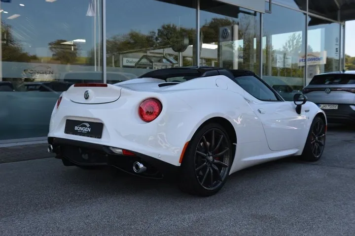 Alfa Romeo 4C