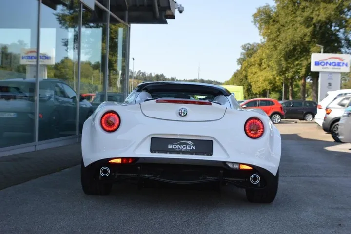 Alfa Romeo 4C