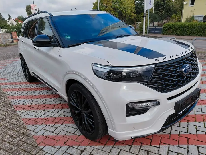 Ford Explorer