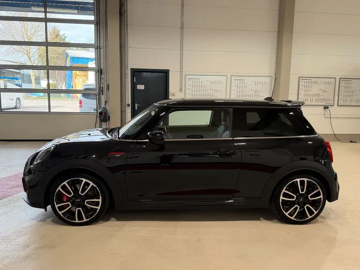 MINI John Cooper Works Coupé