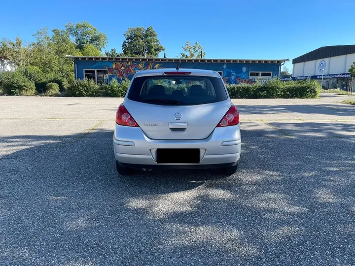 Nissan Tiida
