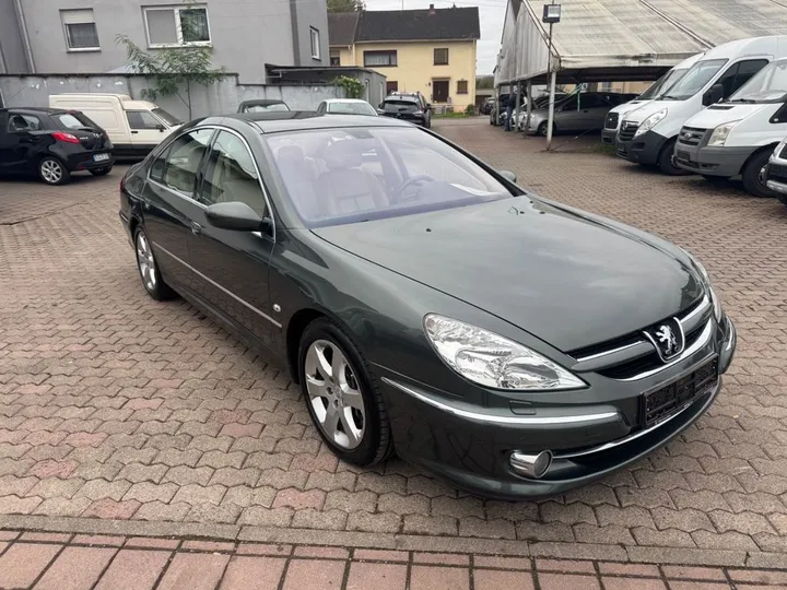 Peugeot 607