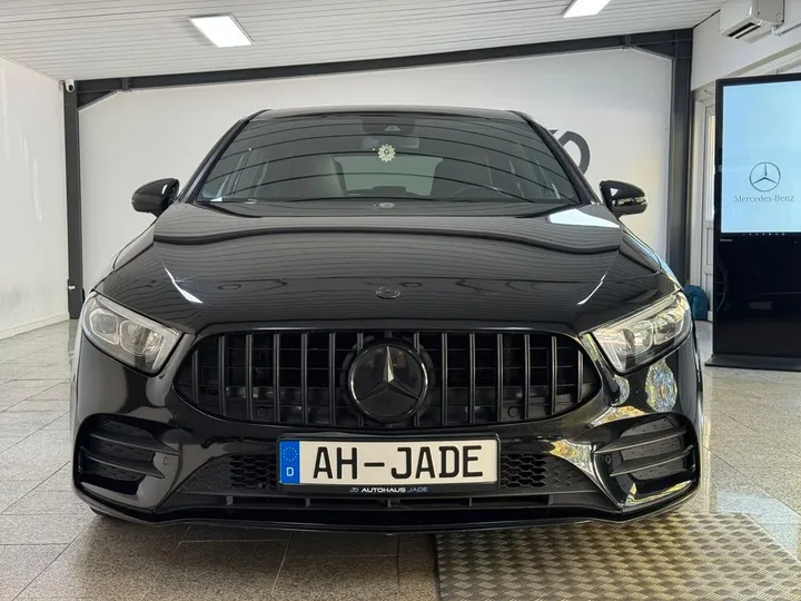Mercedes-Benz A 220