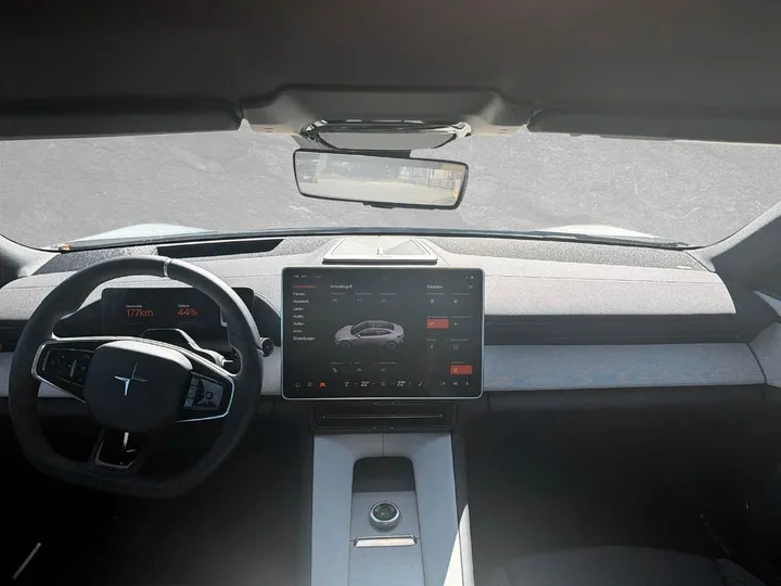 Polestar 4