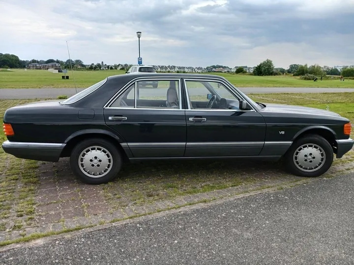 Mercedes-Benz 420