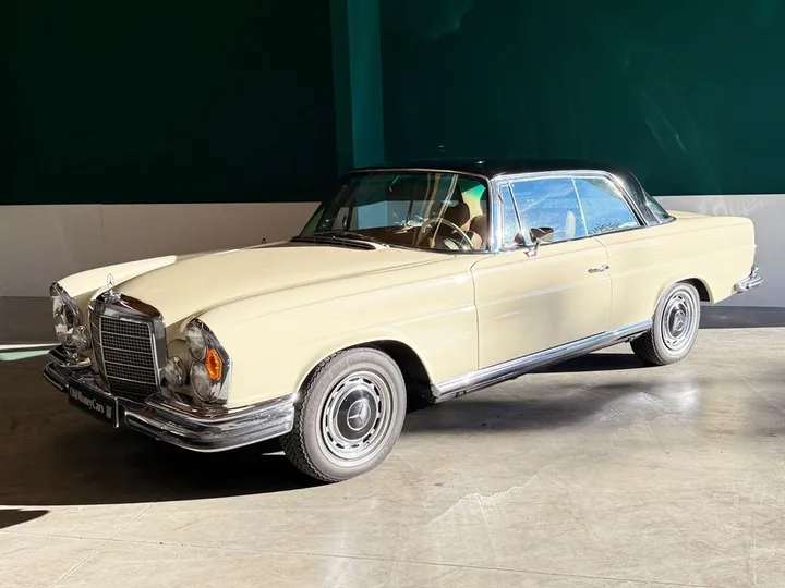 Mercedes-Benz 280