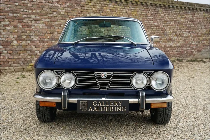 Alfa Romeo GTV