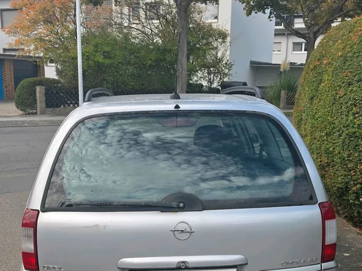 Opel Omega