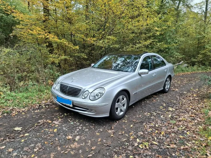 Mercedes-Benz 240