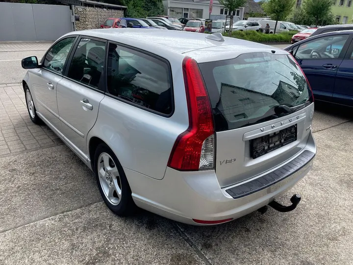 Volvo V50