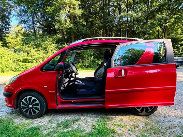 Peugeot 1007