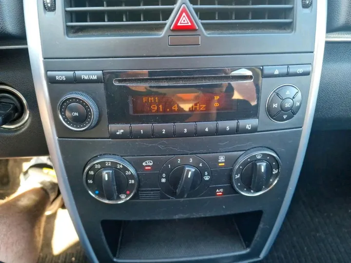 Mercedes-Benz B 170