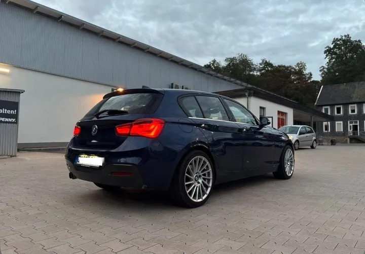 BMW 118