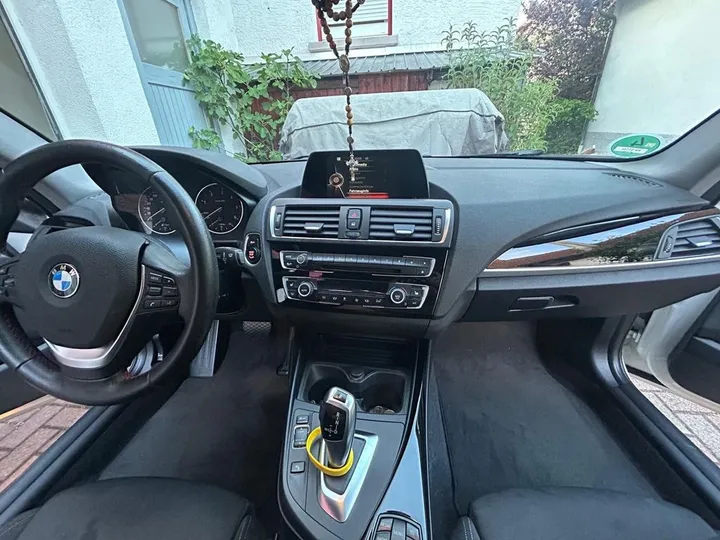 BMW 118