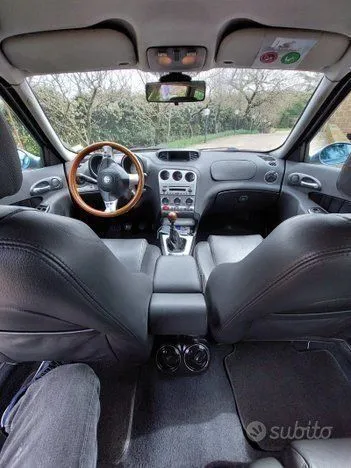 Alfa Romeo 156