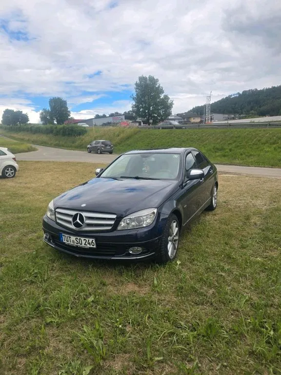 Mercedes-Benz C 320