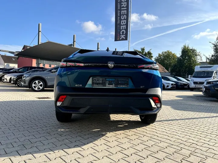 Peugeot 408
