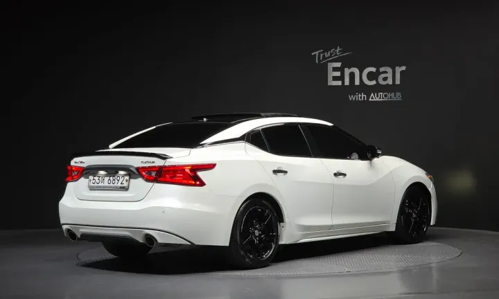 Nissan Maxima