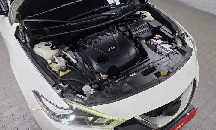 Nissan Maxima