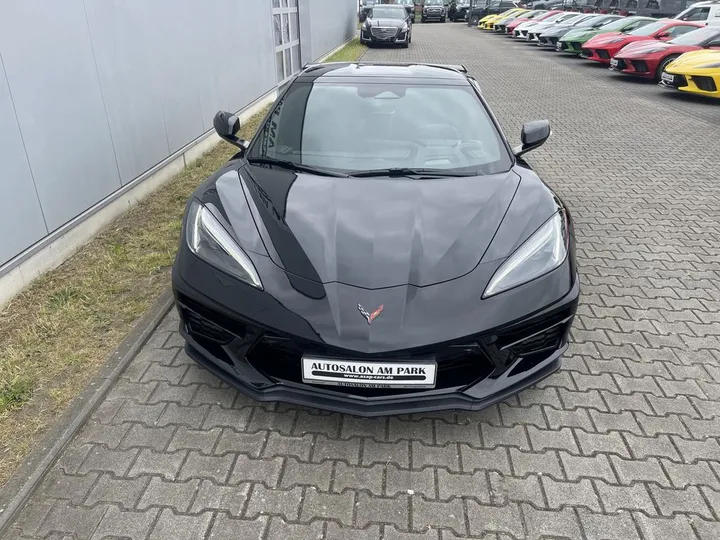 Corvette C8