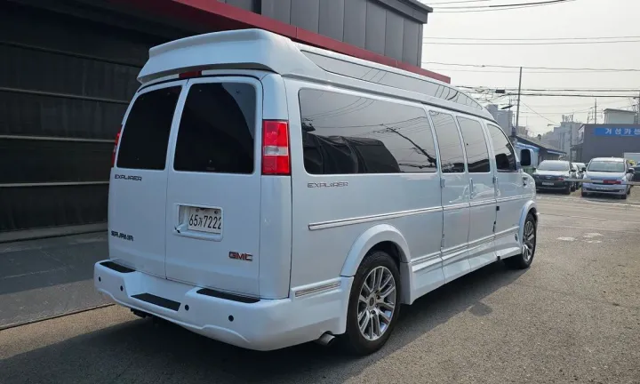 GMC Savana