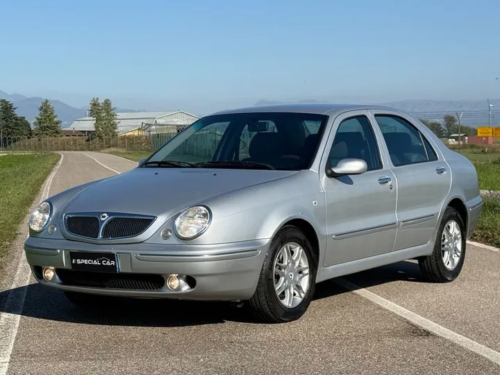 Lancia Lybra