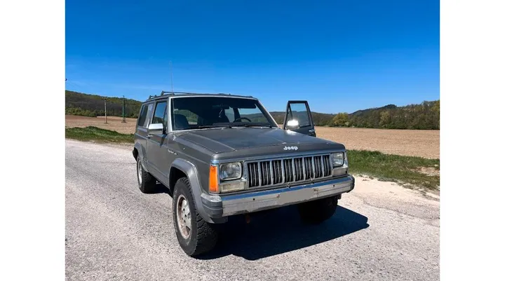 Jeep Cherokee