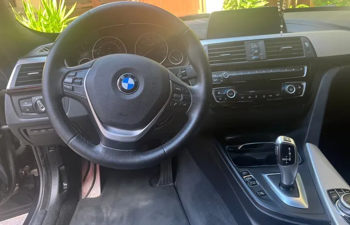 BMW 330 Gran Turismo