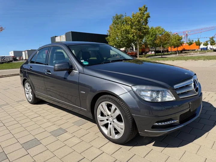 Mercedes-Benz C 300