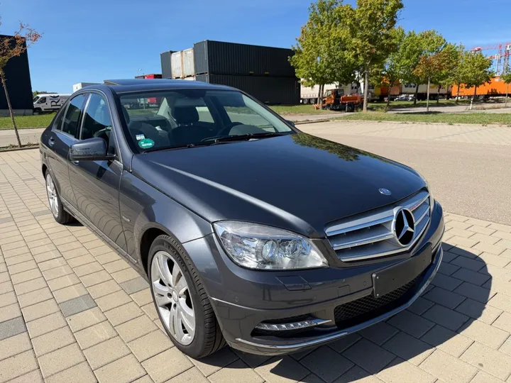 Mercedes-Benz C 300