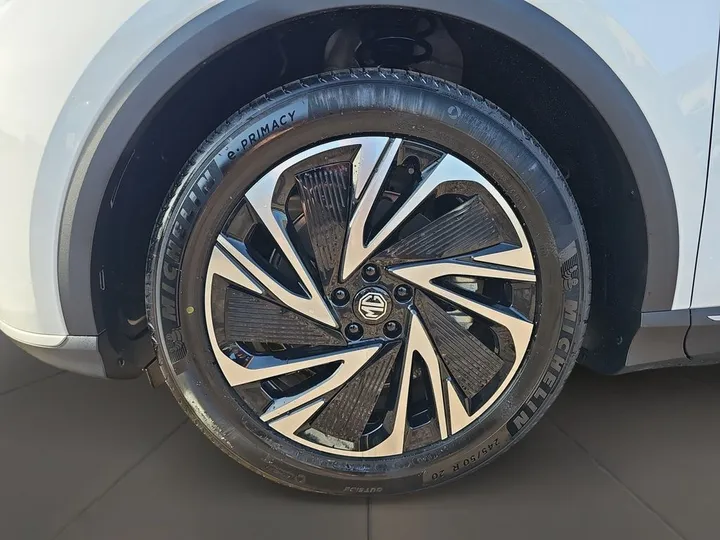 MG S6 EV