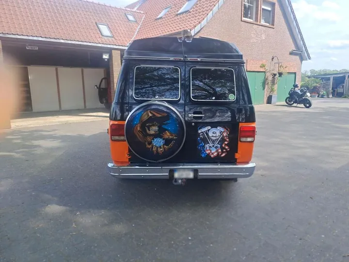 Chevrolet Chevy Van