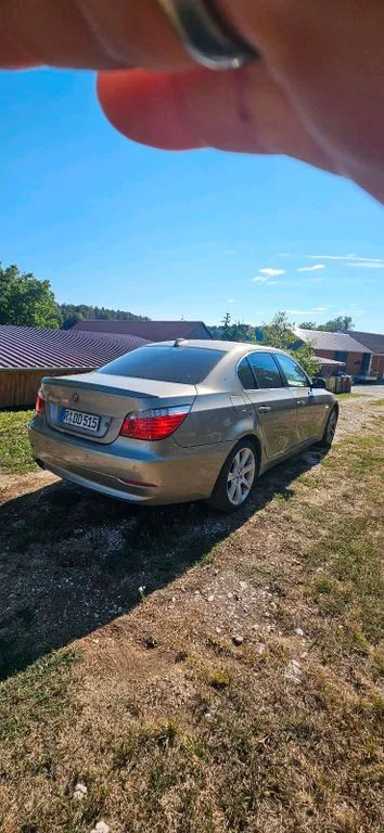 BMW 525