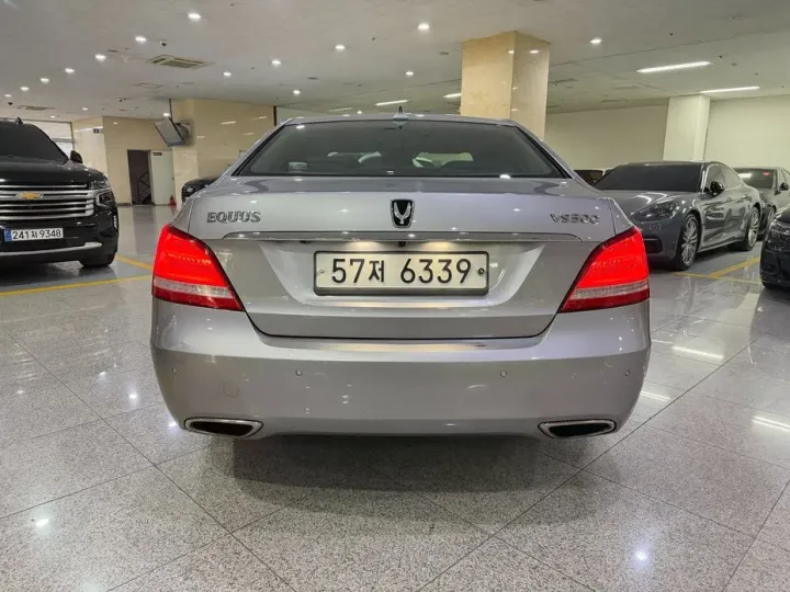 Hyundai Equus