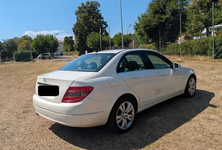 Mercedes-Benz C 200