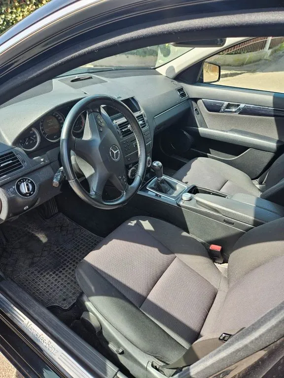 Mercedes-Benz C 200
