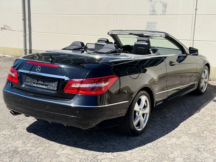 Mercedes-Benz E 200