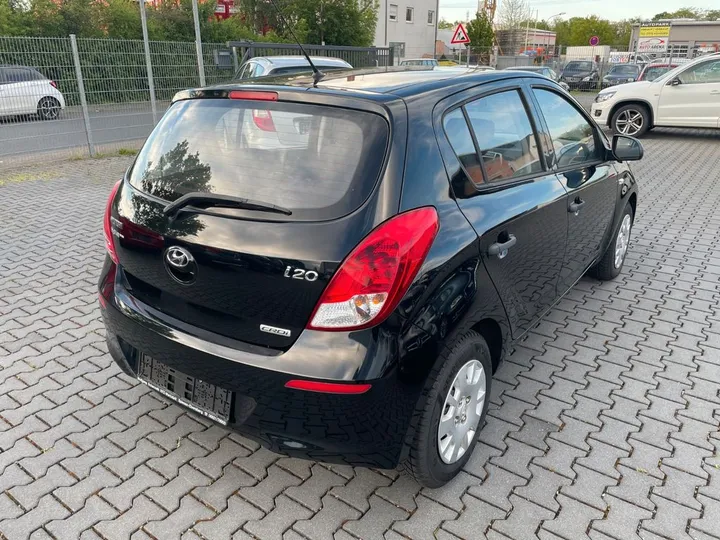 Hyundai i20