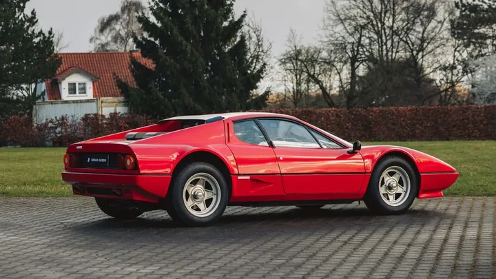 Ferrari 512