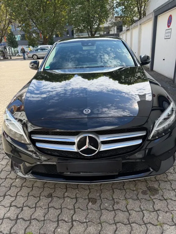 Mercedes-Benz C 180