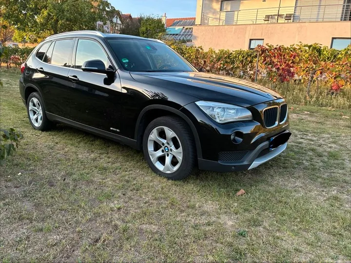 BMW iX1