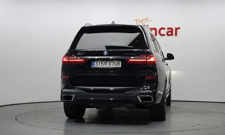 BMW X7
